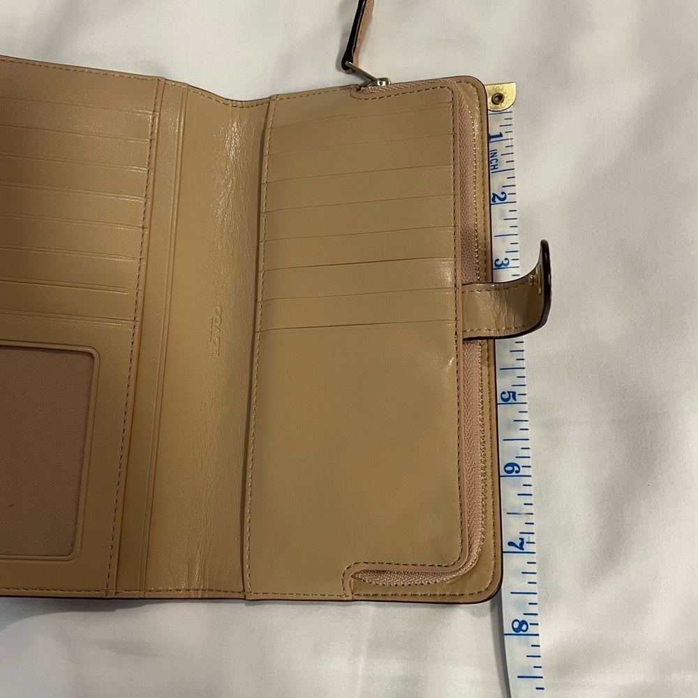 Coach Skinny Wallet Beige - Picture 11 of 11